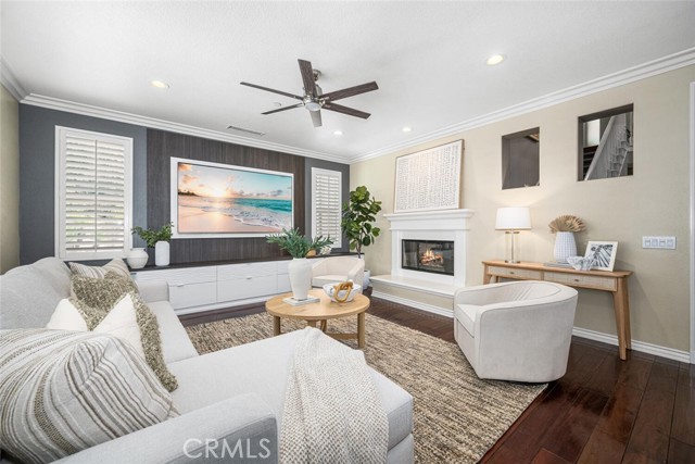 978 Heron Circle, Seal Beach CA: https://media.crmls.org/medias/b3b0bb6e-9d46-465e-8619-65200edc2e4d.jpg