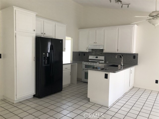 Detail Gallery Image 4 of 43 For 781 Torrey Pines Rd, Banning,  CA 92220 - 2 Beds | 2 Baths