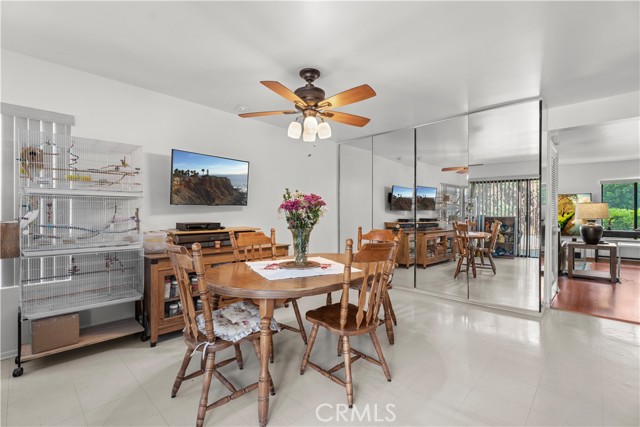 Detail Gallery Image 5 of 12 For 1216 Westmont Dr, San Pedro,  CA 90732 - 2 Beds | 2/1 Baths