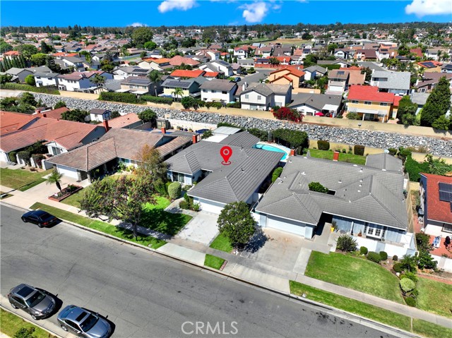 Detail Gallery Image 8 of 41 For 10859 Goldeneye Ave, Fountain Valley,  CA 92708 - 4 Beds | 2/1 Baths