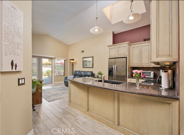 2316 Hampton Avenue photo 6