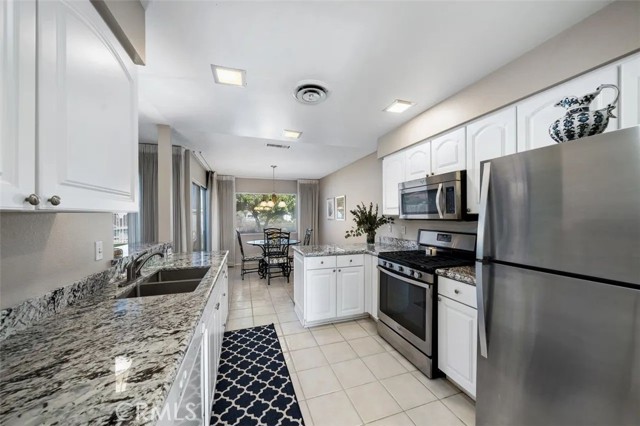 80173 Palm Circle Drive, La Quinta CA: https://media.crmls.org/medias/b3b42e78-310f-41fc-973f-9f7f9e9c8252.jpg