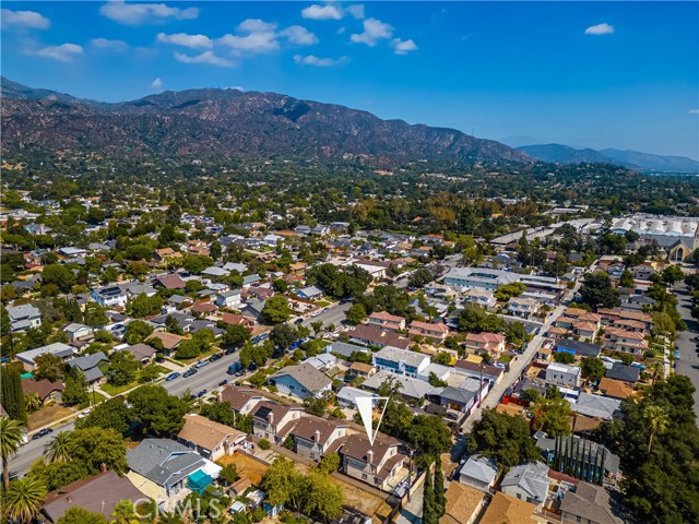 Detail Gallery Image 5 of 36 For 418 E Olive #B, Monrovia,  CA 91016 - 3 Beds | 2/1 Baths