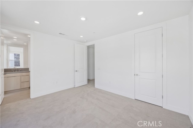 169 Creation, Irvine CA: https://media.crmls.org/medias/b3b4957b-73ae-4186-8f1f-d2143669976a.jpg