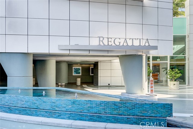 Detail Gallery Image 47 of 55 For 13600 Marina Pointe Dr #905,  Marina Del Rey,  CA 90292 - 2 Beds | 2/1 Baths