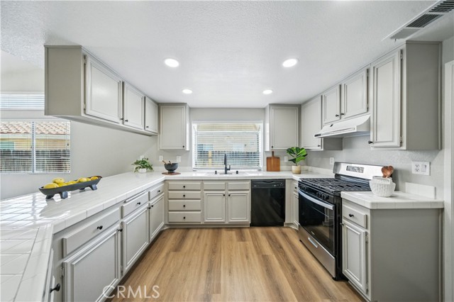 Detail Gallery Image 21 of 45 For 2229 Garland Way, Hemet,  CA 92545 - 3 Beds | 2 Baths
