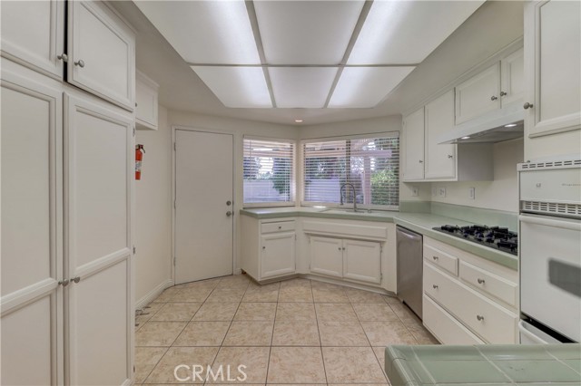 Image 8 of 47 For 2510 Alona Street