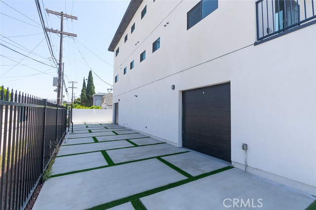 Detail Gallery Image 22 of 24 For 2231 S Longwood Ave, Los Angeles,  CA 90016 - 5 Beds | 5/1 Baths