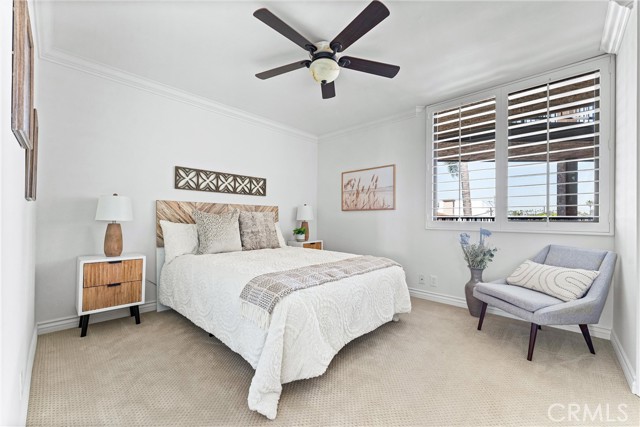 201 Bay Shore Avenue, Long Beach CA: https://media.crmls.org/medias/b3b7b1eb-e212-40e5-b557-5b075160947c.jpg