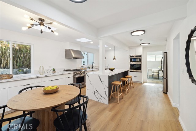 1290 E Woodbury Road, Pasadena CA: https://media.crmls.org/medias/b3b7d6e4-dcb3-44c5-8e52-889a7f32db72.jpg