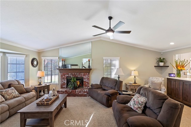 16291 Ringbit Court, Riverside CA: https://media.crmls.org/medias/b3b7eae0-b5b6-4a20-81ea-9177a9bbb87f.jpg