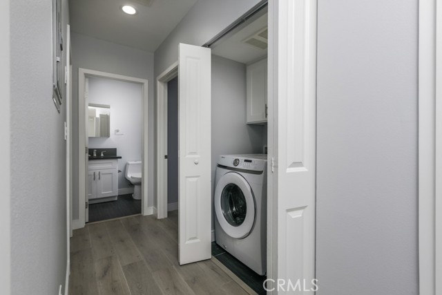 529 W 80th Street, Los Angeles CA: https://media.crmls.org/medias/b3b885da-a46d-4959-a01a-f47c03151011.jpg
