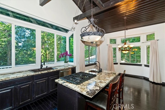 Detail Gallery Image 13 of 42 For 24048 Altdorf, Crestline,  CA 92325 - 3 Beds | 3/1 Baths