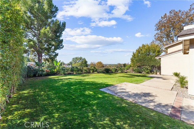 Detail Gallery Image 16 of 20 For 7 Rue Biarritz, Newport Beach,  CA 92660 - 3 Beds | 2/1 Baths