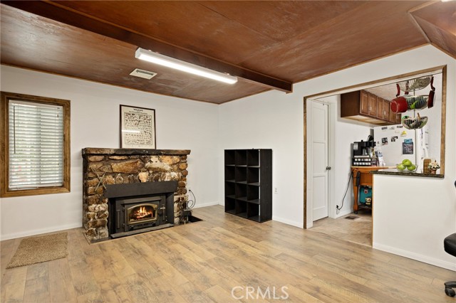Detail Gallery Image 6 of 39 For 2667 Hunsaker, Running Springs,  CA 92382 - 4 Beds | 2 Baths