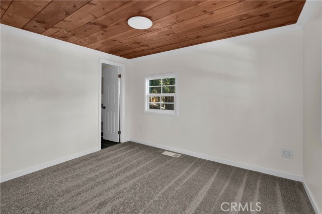 Detail Gallery Image 14 of 32 For 22846 Waters Drive, Crestline,  CA 92325 - 2 Beds | 1 Baths