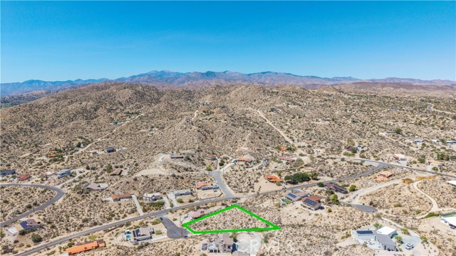 57006 Pinto Court, Yucca Valley CA: https://media.crmls.org/medias/b3bb3cc3-b92f-4c77-9fea-f3759e016d42.jpg