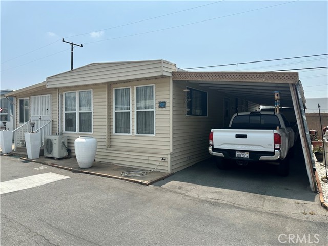 Image 1 of 24 For 1030 Bradbourne Avenue 31