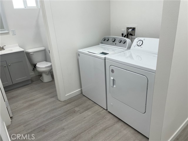 Detail Gallery Image 5 of 9 For 1432 E 20th St, Los Angeles,  CA 90011 - 5 Beds | 4 Baths