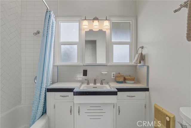 Detail Gallery Image 24 of 39 For 375 N Canyon Bld, Monrovia,  CA 91016 - 3 Beds | 2 Baths