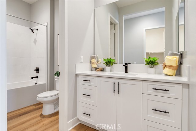 Detail Gallery Image 27 of 29 For 6533 Canyon Oaks Dr, Simi Valley,  CA 93063 - 4 Beds | 3/1 Baths