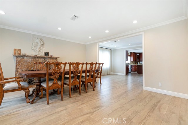 13353 Sylvan Street, Van Nuys CA: https://media.crmls.org/medias/b3bda01b-2866-4d36-b3ad-09ea96254554.jpg