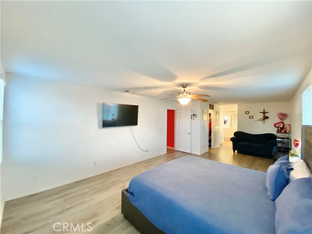12564 Mesa Street, Victorville CA: https://media.crmls.org/medias/b3bdd0ac-2ae0-424d-b3f5-1315a03f7444.jpg