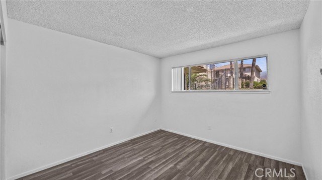 Detail Gallery Image 7 of 14 For 3568 20th St, Highland,  CA 92346 - 2 Beds | 1 Baths