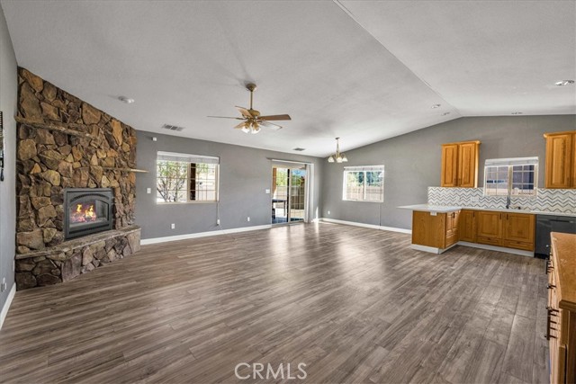 Detail Gallery Image 7 of 47 For 4709 Saddlehorn, Twentynine Palms,  CA 92277 - 3 Beds | 2 Baths