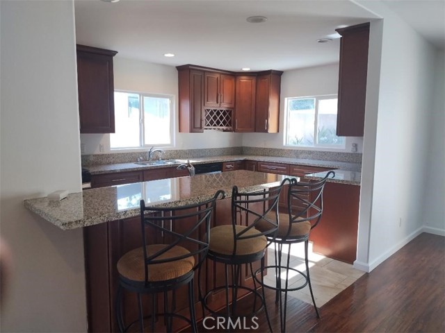 19100 Bessemer Street, Tarzana CA: https://media.crmls.org/medias/b3bf134b-c1e2-462c-8820-fbfdab93ff0f.jpg