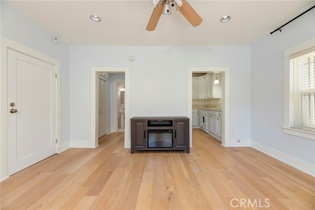 Detail Gallery Image 5 of 17 For 323 W 4th St #101,  Long Beach,  CA 90802 - 0 Beds | 1 Baths