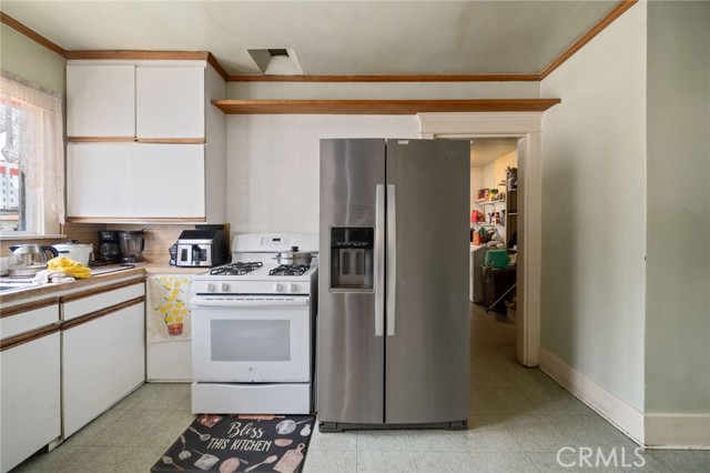 1412 S Victoria Avenue, Los Angeles CA: https://media.crmls.org/medias/b3bf6678-991e-4ae4-8915-1c9155ddca0a.jpg