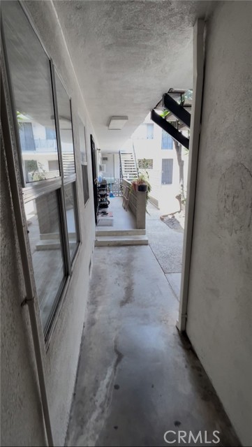 1036 S Normandie Avenue, Los Angeles CA: https://media.crmls.org/medias/b3bf9d72-998a-4239-ac75-77afd4f17eea.jpg