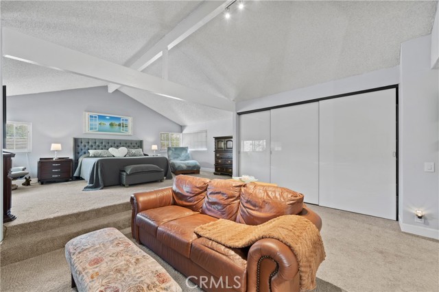 25261 Grissom Road, Laguna Hills CA: https://media.crmls.org/medias/b3bfc70e-e0aa-4adc-b824-a2114439f806.jpg