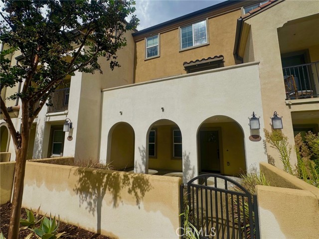 909 Santa Fe AVE Unit: D