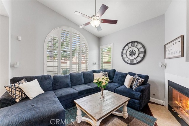 Detail Gallery Image 12 of 33 For 11729 Sleeper, Tustin,  CA 92782 - 4 Beds | 3/1 Baths