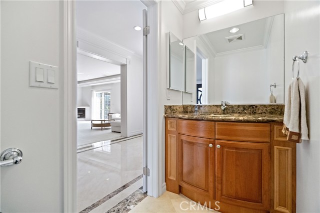 Detail Gallery Image 28 of 44 For 7264 W 88th Pl, Los Angeles,  CA 90045 - 4 Beds | 4/1 Baths