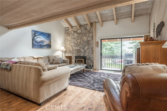 Detail Gallery Image 5 of 41 For 105 Sanctuary #105,  Mammoth Lakes,  CA 93546 - 2 Beds | 2 Baths