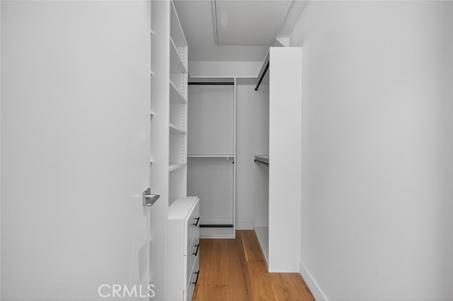 Detail Gallery Image 20 of 30 For 1253 N Sweetzer #3,  West Hollywood,  CA 90069 - 2 Beds | 2/1 Baths