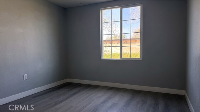 Detail Gallery Image 6 of 14 For 2523 Ogden, San Bernardino,  CA 92407 - 2 Beds | 1 Baths