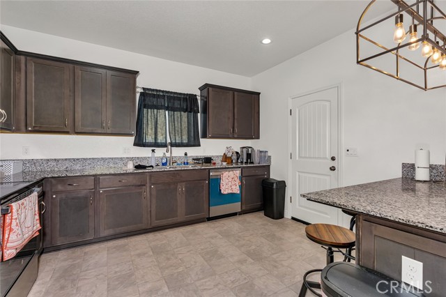 Detail Gallery Image 14 of 41 For 246 Montage, Merced,  CA 95348 - 5 Beds | 4 Baths