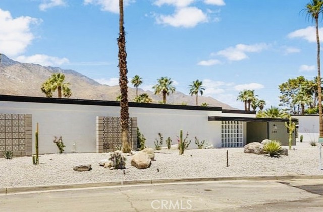 289 Cerritos, Palm Springs, CA 92262