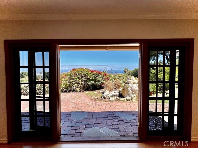 2902 Crownview Drive, Rancho Palos Verdes, California 90275, 4 Bedrooms Bedrooms, ,2 BathroomsBathrooms,Residential,Sold,Crownview,PV22058518