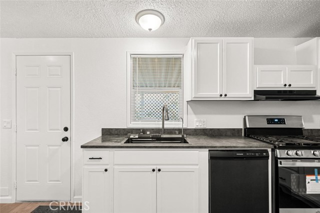 Detail Gallery Image 10 of 31 For 3541 via Medio, Chico,  CA 95973 - 3 Beds | 2 Baths