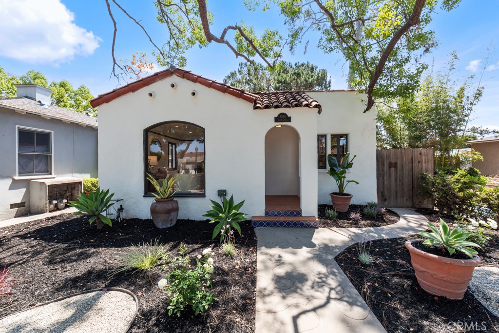 3556 Olive Avenue