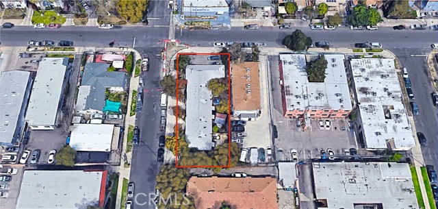 6944 Radford Avenue, North Hollywood CA: https://media.crmls.org/medias/b3c52bea-1573-420c-91cf-e7781f367359.jpg