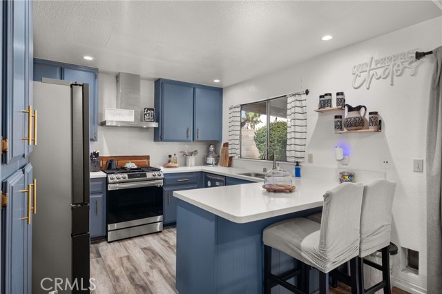 15454 Raymond, Fontana CA: https://media.crmls.org/medias/b3c57d2a-6d98-40d8-a5d8-bc0debd13991.jpg