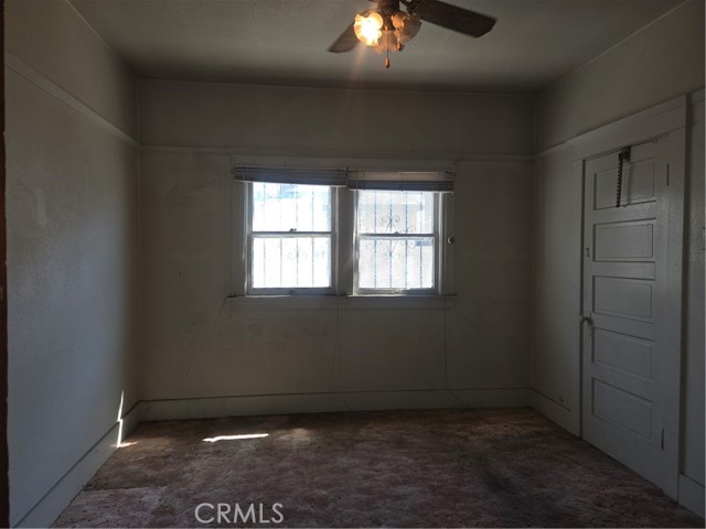 Detail Gallery Image 11 of 16 For 555 W 43rd, Los Angeles,  CA 90037 - – Beds | – Baths