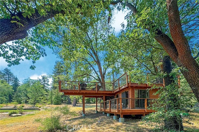 42143 Switzerland Drive, Big Bear CA: https://media.crmls.org/medias/b3c71175-b420-4a53-b6fc-30d83c126162.jpg