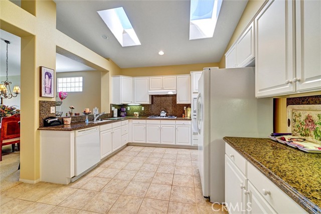 Detail Gallery Image 12 of 34 For 39946 via Graziana, Murrieta,  CA 92562 - 3 Beds | 2 Baths